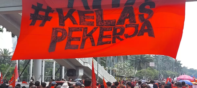 Aksi May Day Di Gedung DPR RI Jakarta Dipenuhi Spanduk Dan Orasi